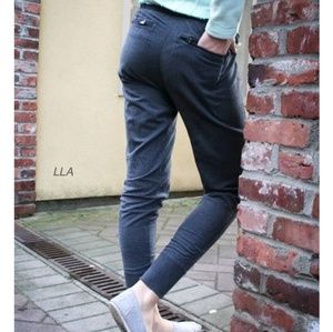 FIRM!!! Lululemon Happy Yin Year Sweatpant